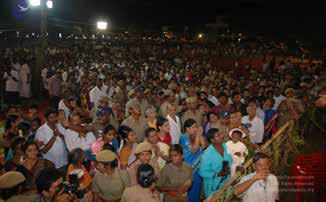 Thousands gather to have darshan (divine sight) of The SPH Salem a